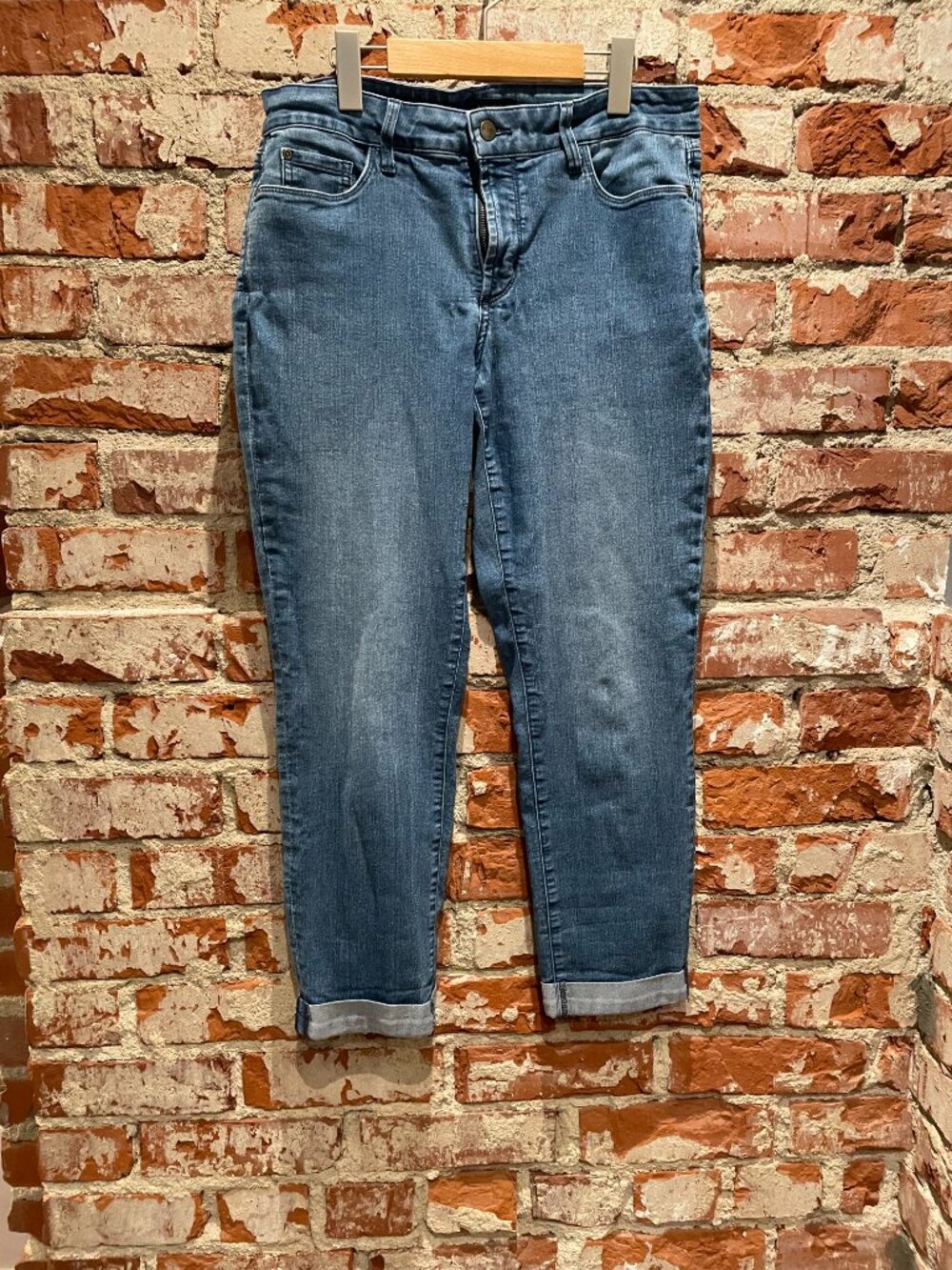NYDJ Size 6 Boyfriend Jeans